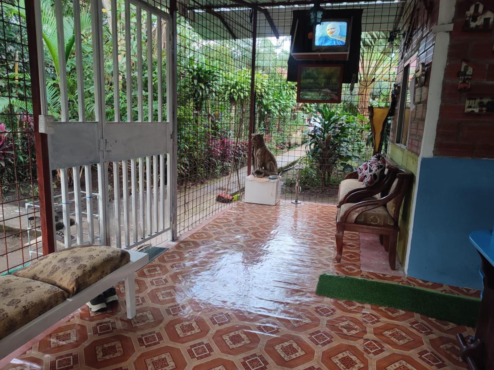 Agradable Granja Cerca A Un Rio De Agua Fresca. Chalet Archidona
