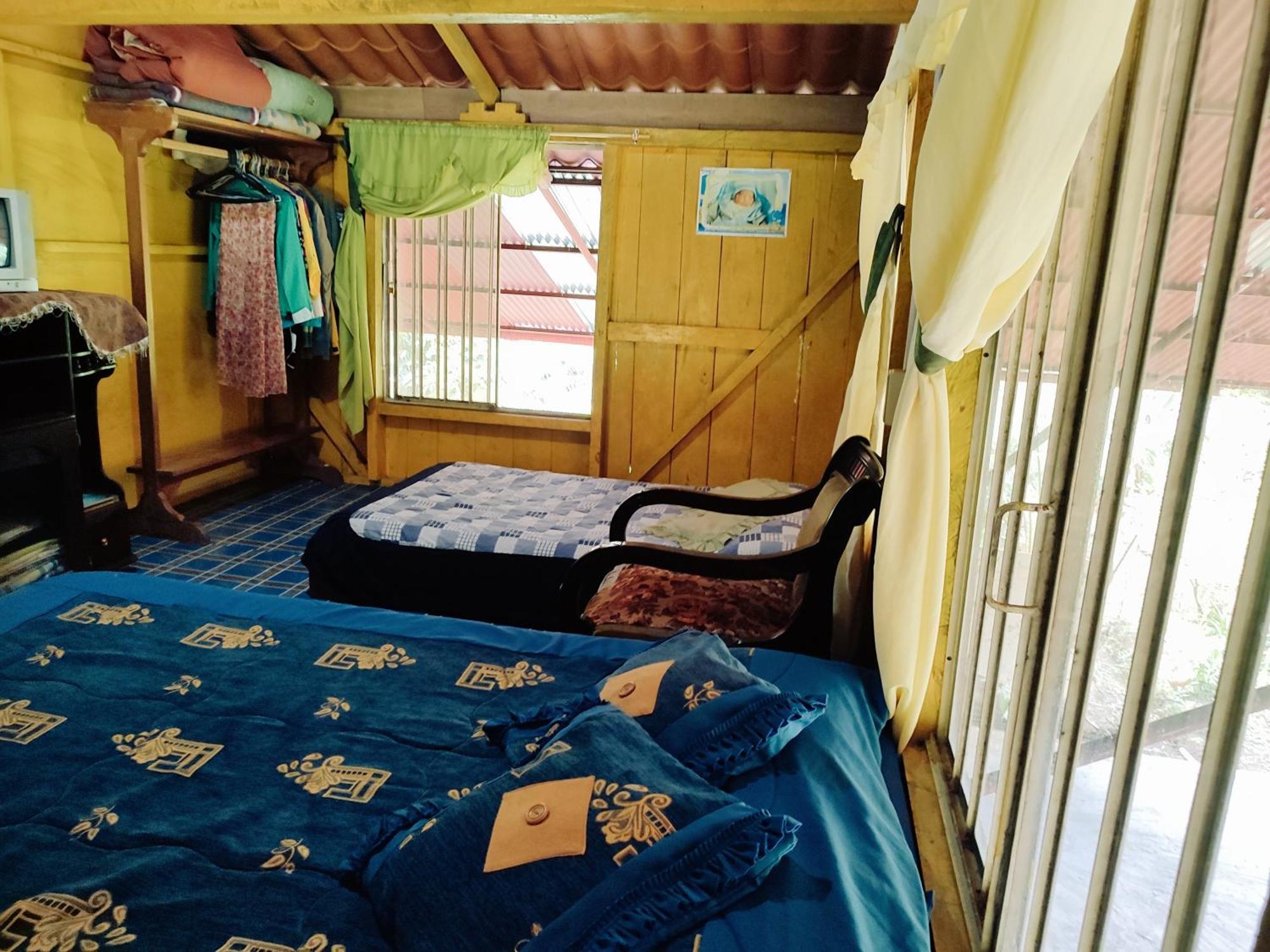 Agradable Granja Cerca A Un Rio De Agua Fresca. Chalet Archidona